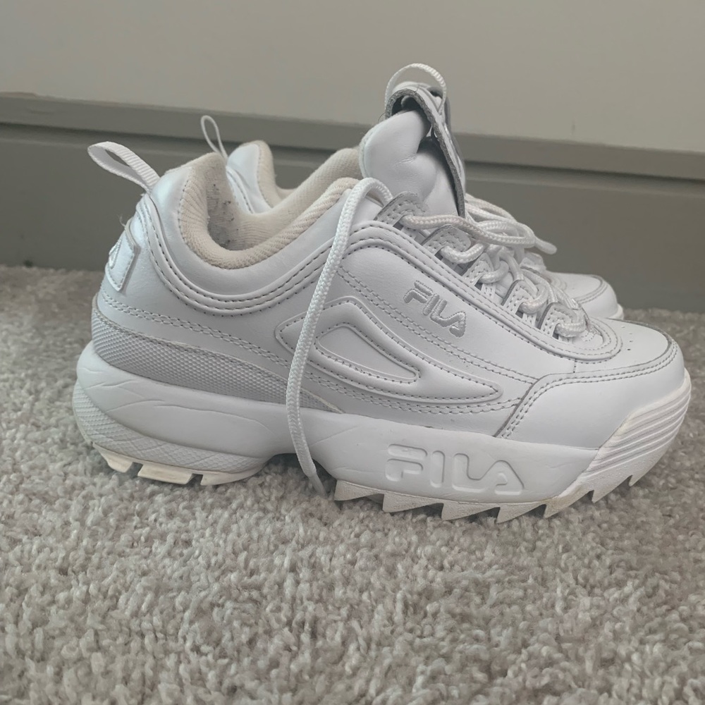 Fill size 6 womens shoe